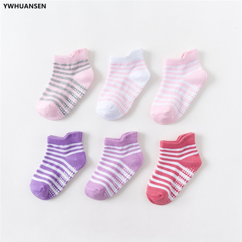 6 Pairs/lot 0 to 6 Yrs Cotton Children's Anti-slip Socks With Rubber Grips.