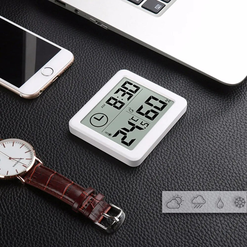 Multifunction Electronic Temperature And Humidity Monitor Clock With 3.2inch LCD Screen.