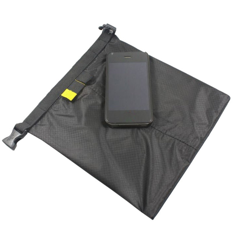 5pcs Waterproof Dry Bag with a buckle front. Great for beach or swimming accessories.
