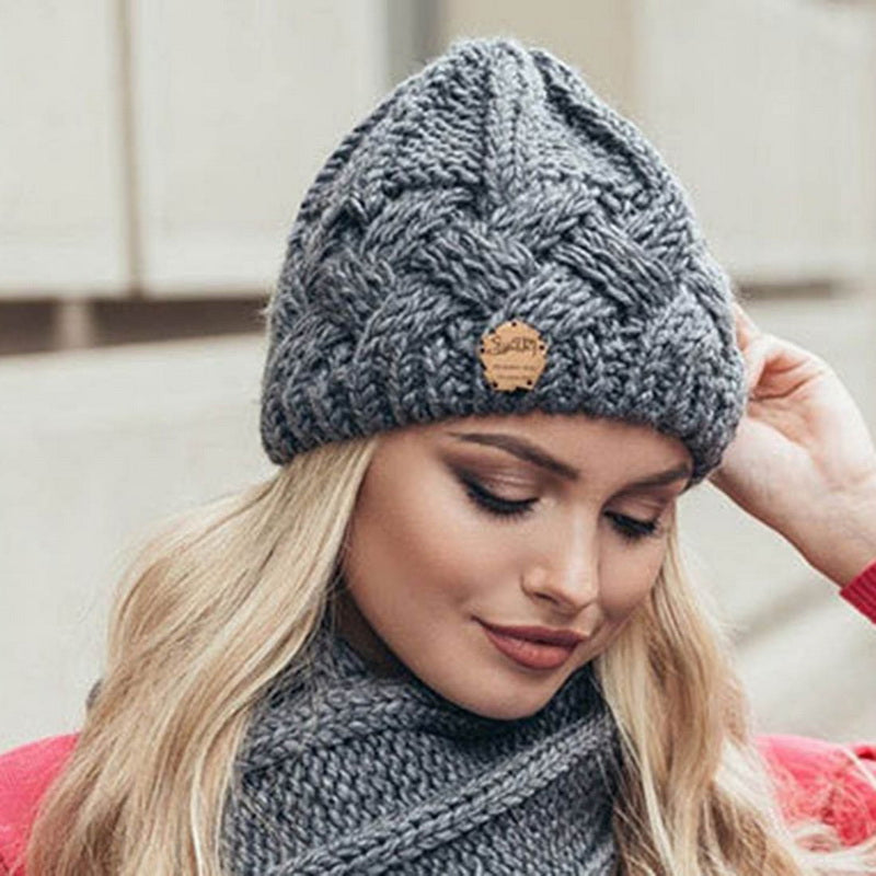 Women Or Men's Autumn/Winter Warm Knitted Hat.