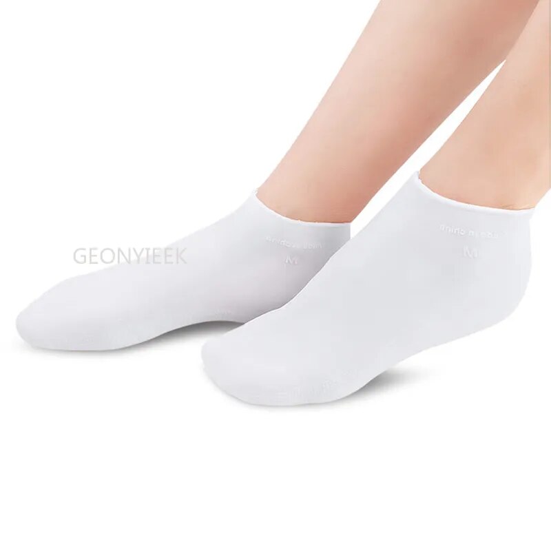 1Pair Silicone Moisturizing Skin Care Socks.