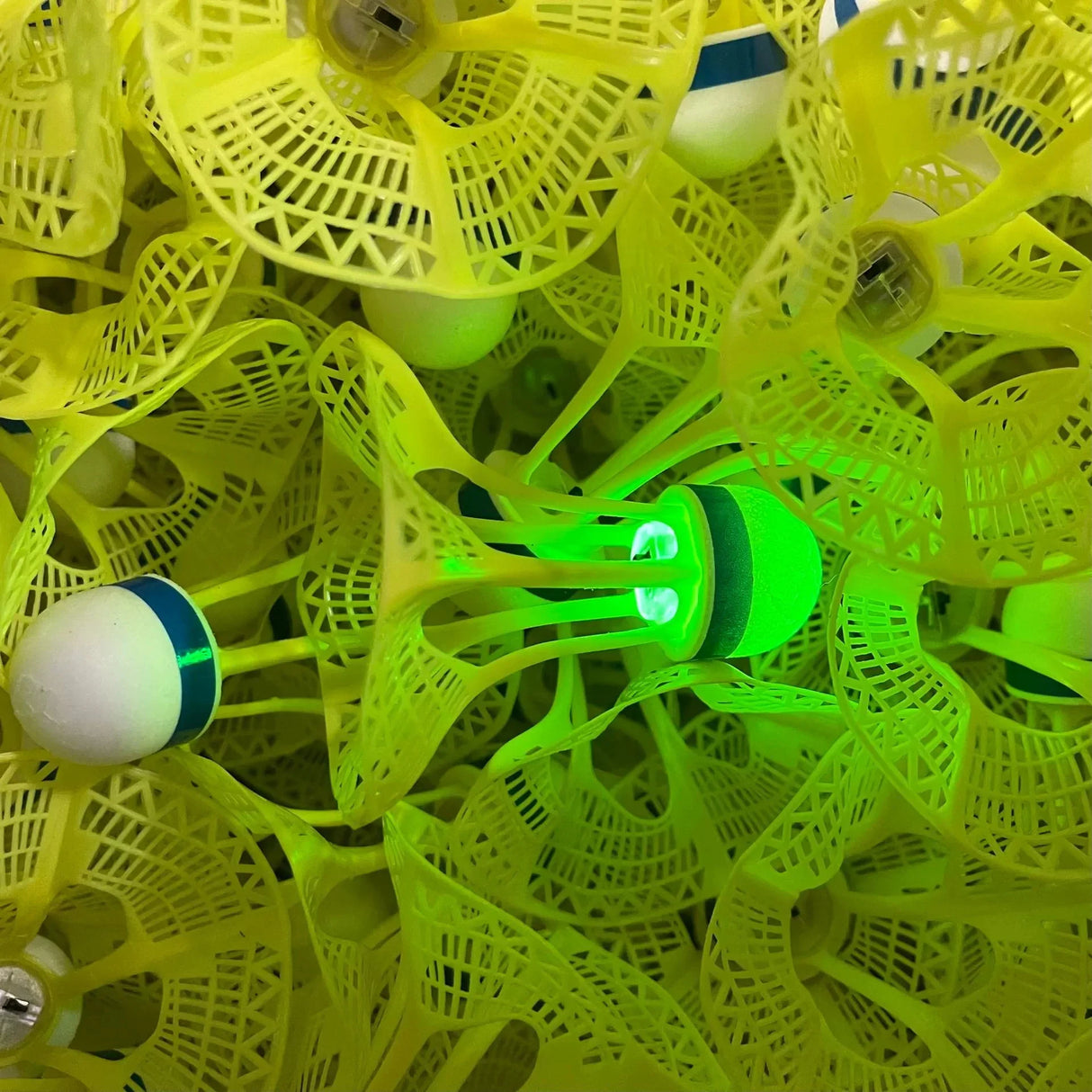 Windproof Light-up Durable Nylon Shuttlecocks