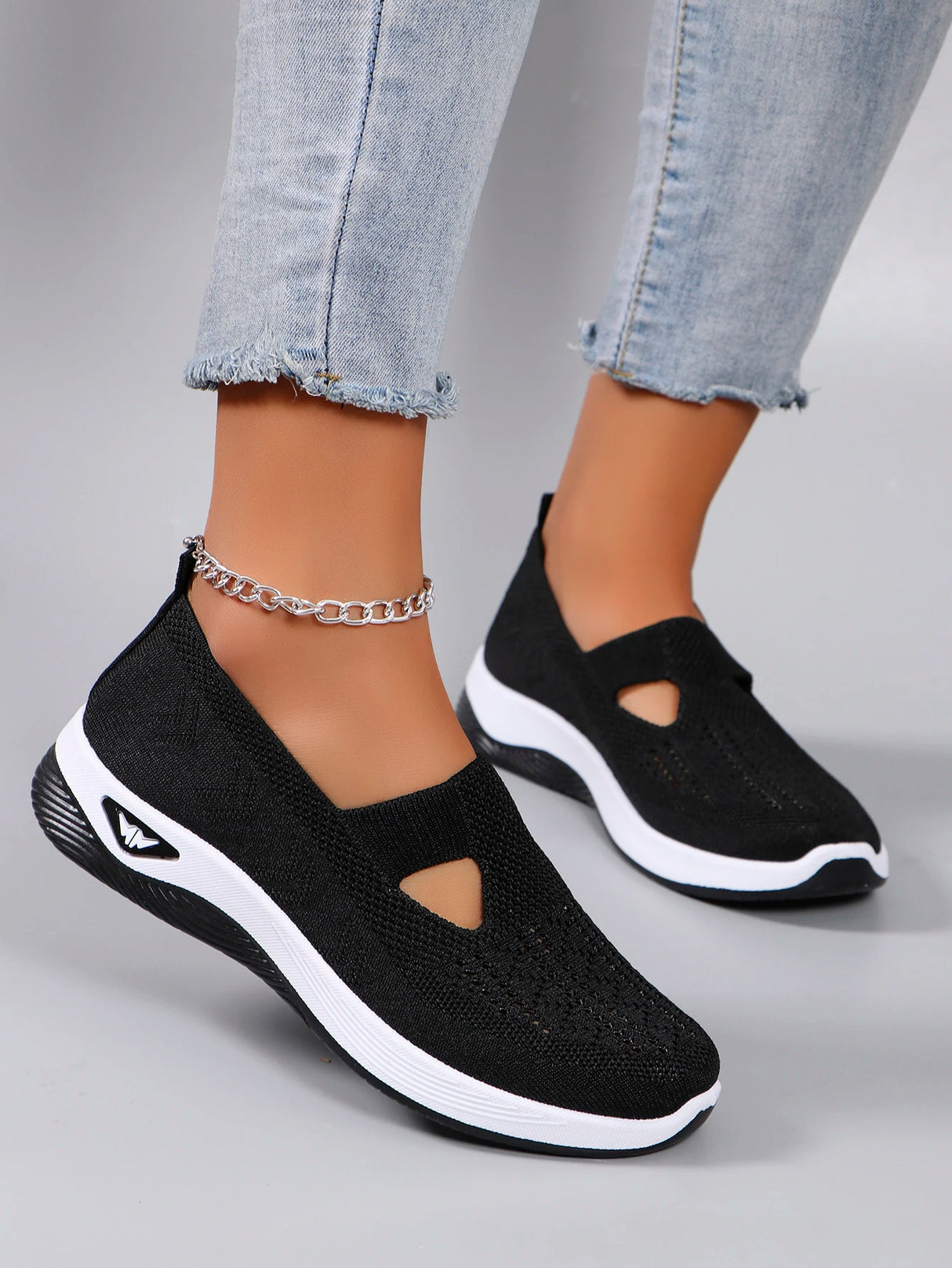 Women's Breathable, Lightweight, Non-slip Casual Shoe