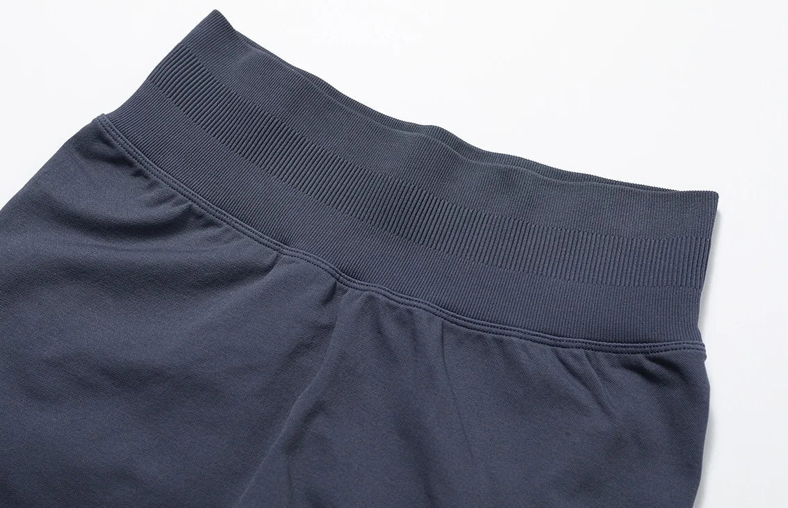 Keep That Pump Fitness Seamless Scrunch Shorts