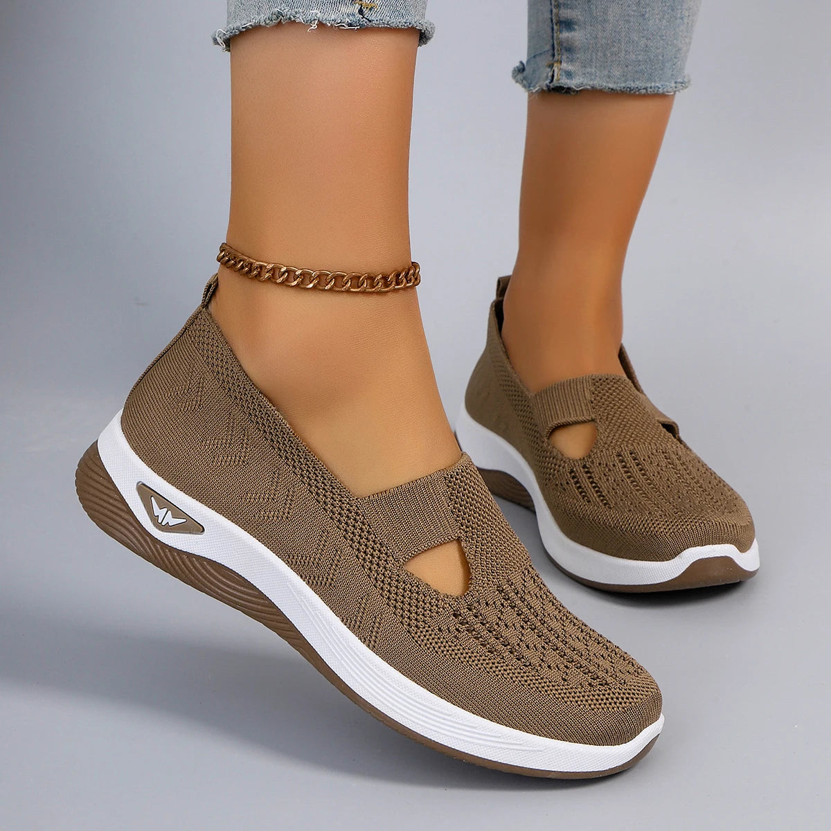 Women's Breathable, Lightweight, Non-slip Casual Shoe