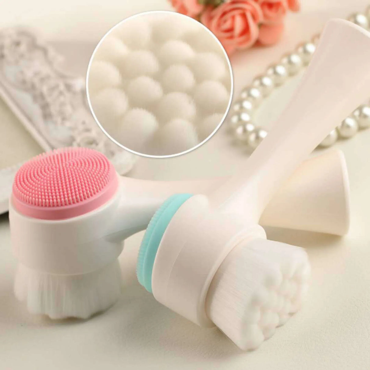 Silica Double Sided Exfoliating Facial Brush.