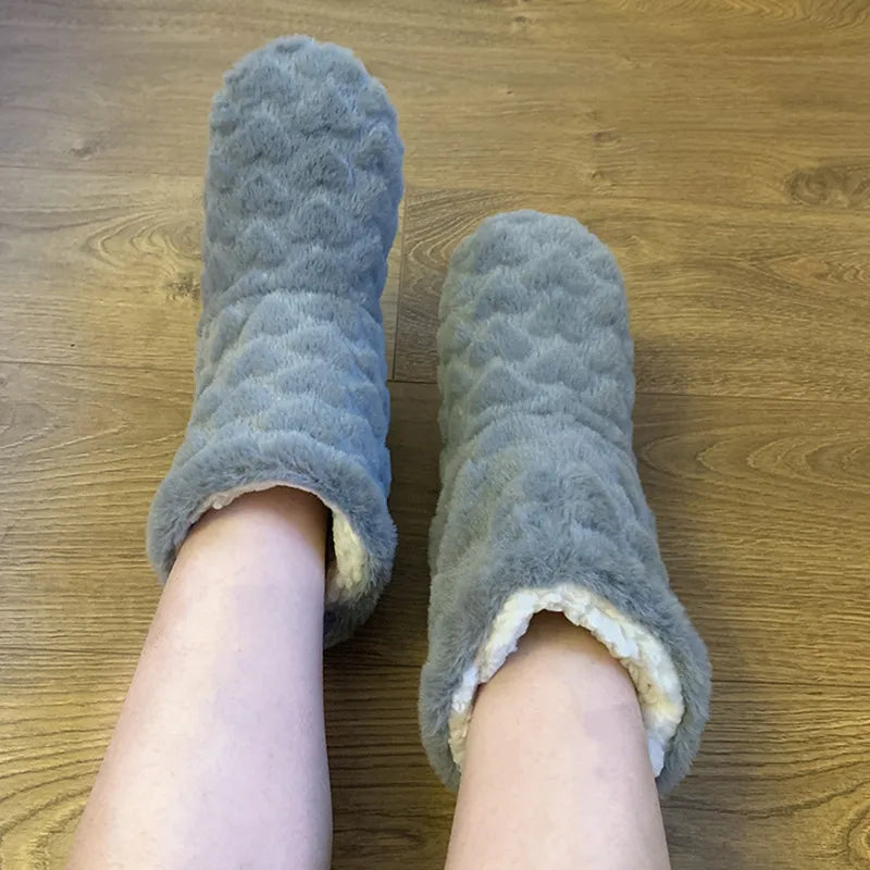 Men And Women's Thick Warm Non-Slip Plush Slippers.