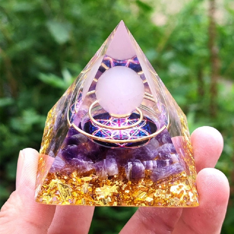 6CM Orgonite Pyramid Natural Healing/Meditation Crystals.