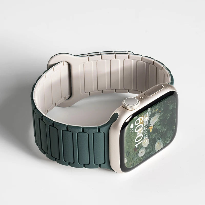Silicone Magnetic  Strap for Apple Watch 46mm 42mm 49mm 45mm 41mm 44mm 40mm Band For IWatch Ultra 2 Series 10 9 8 7 6 SE 5 4 3