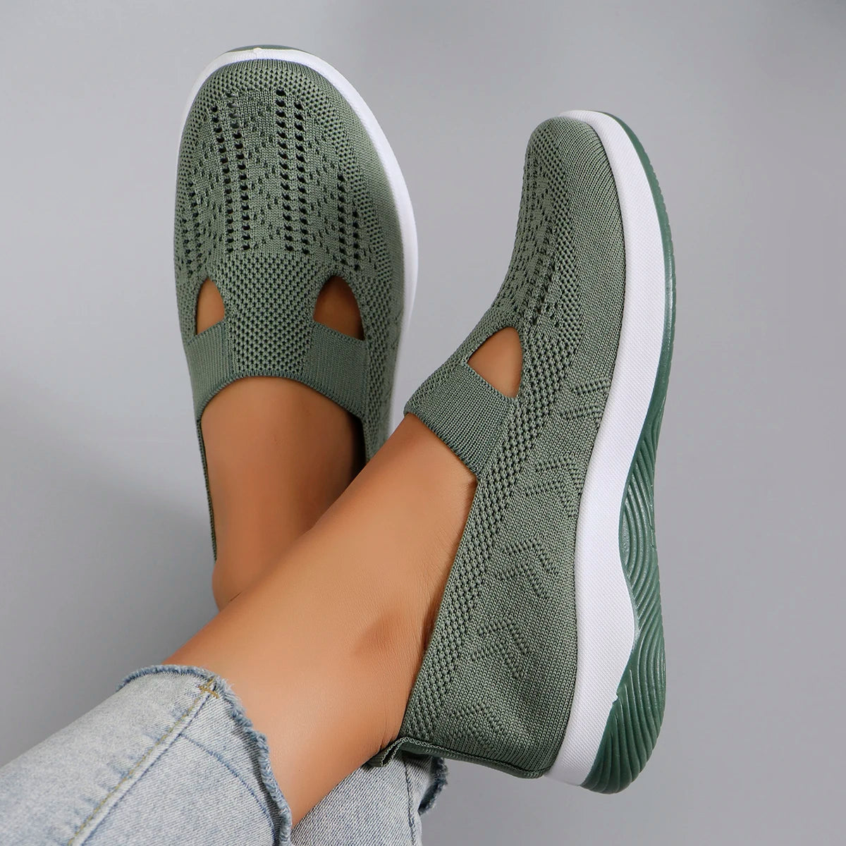 Women's Breathable, Lightweight, Non-slip Casual Shoe