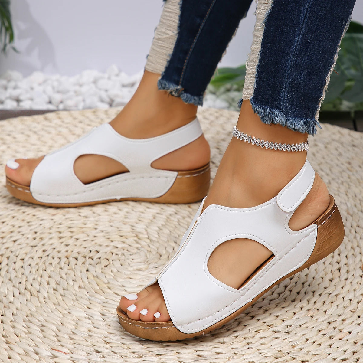 Ladies Platform Synthetic Leather Casual Sandals