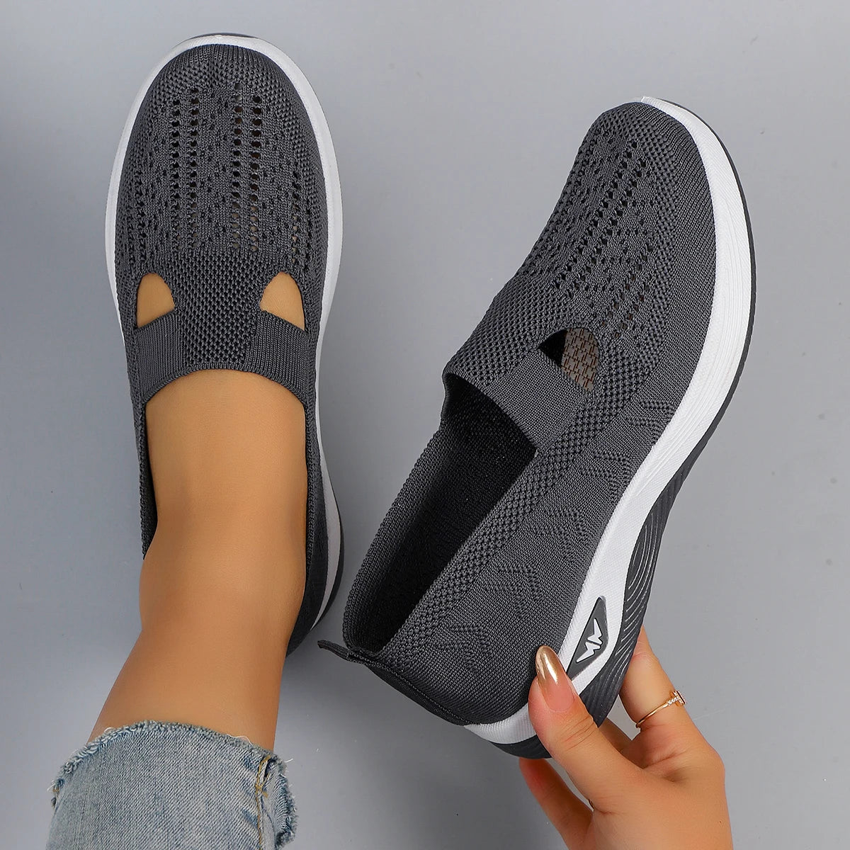 Women's Breathable, Lightweight, Non-slip Casual Shoe