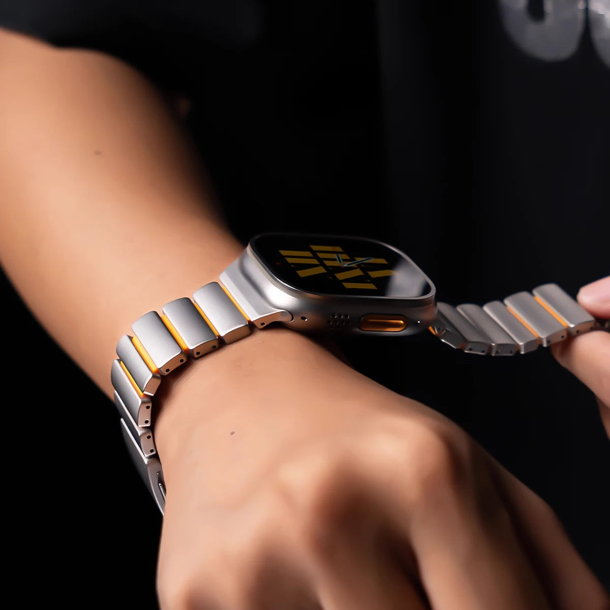 Luxury Titanium Strap for Apple Watch Ultra 3/2 49mm Series 11 10 46mm 45mm 44mm 42mm Or Silicone Bracelet For iwatch 9 8 7 6 SE 5