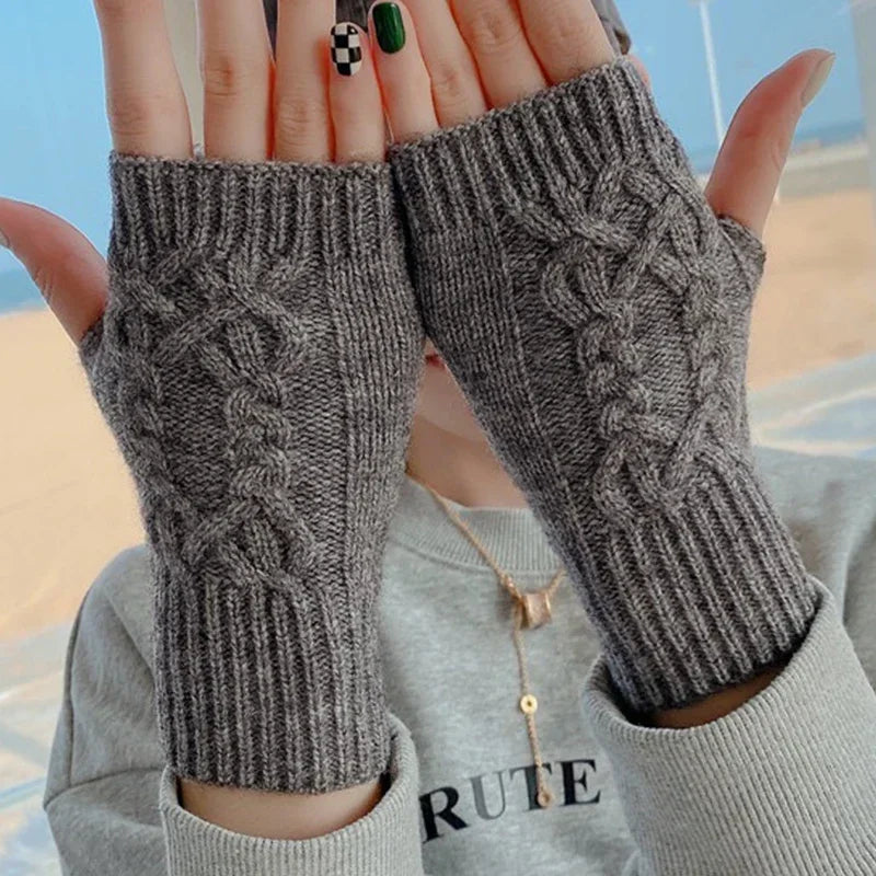 Women Or Men's Half Finger Soft Warm Wool Gloves