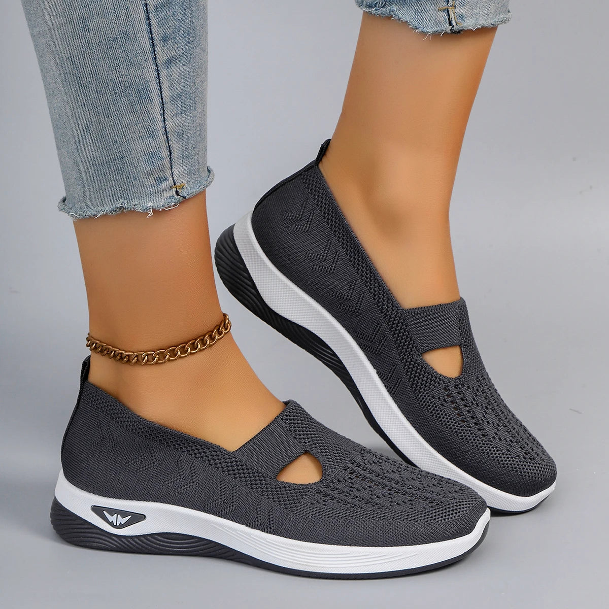 Women's Breathable, Lightweight, Non-slip Casual Shoe