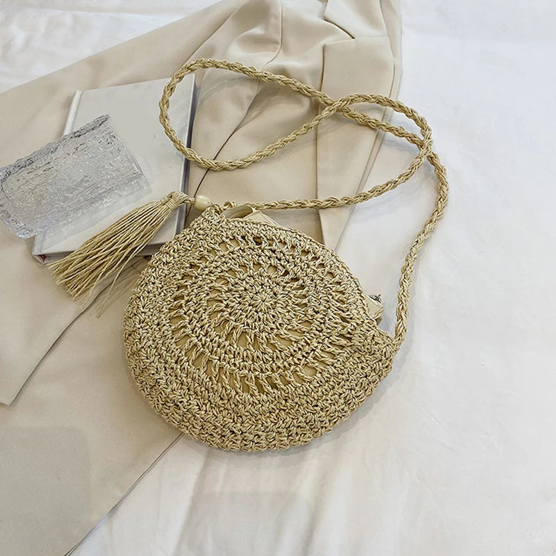 Women's Crossbody Straw Bag With Tassel
