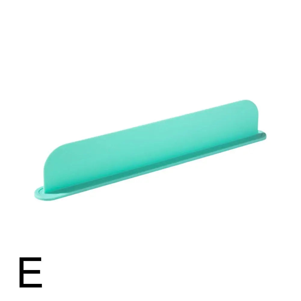 Silicone  Non Slip Splash Guard With Suction Cups