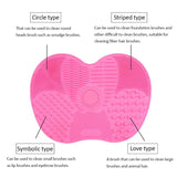 Silicone Pad with Suction Cups For Cleaning Makeup Brushes.