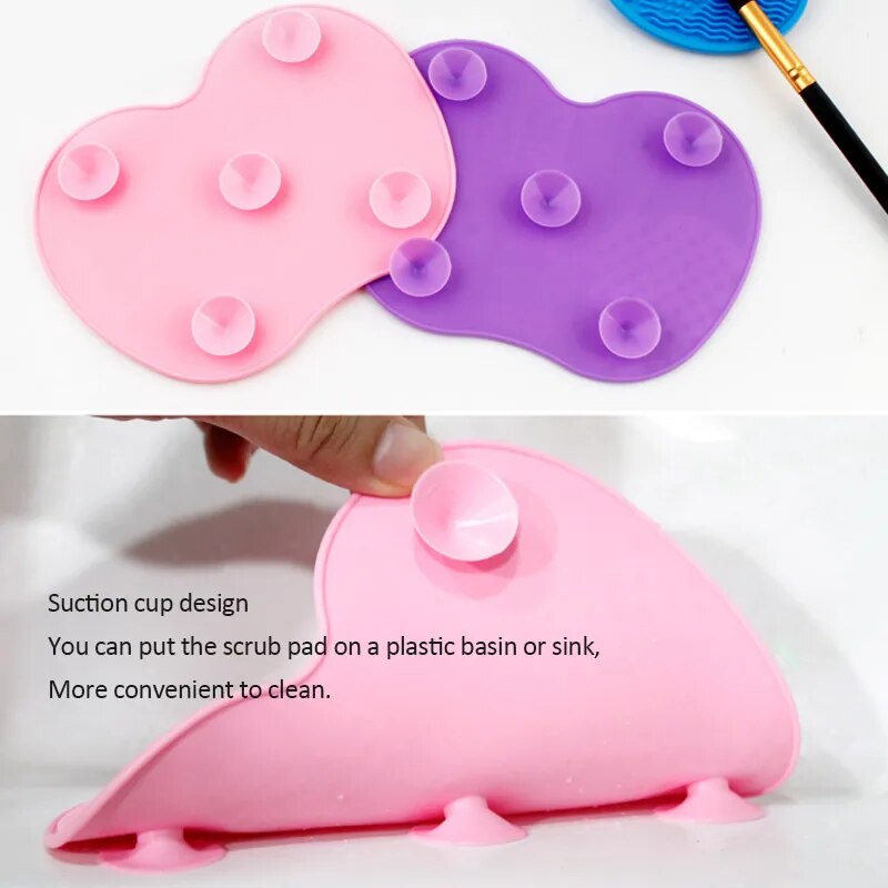 Silicone Pad with Suction Cups For Cleaning Makeup Brushes.