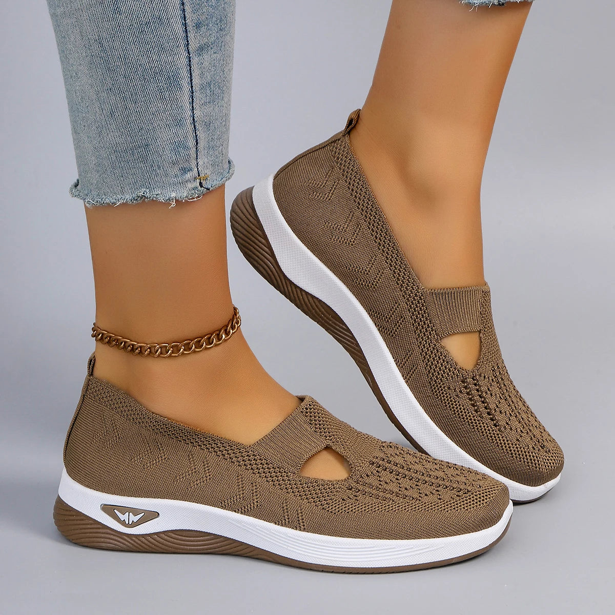 Women's Breathable, Lightweight, Non-slip Casual Shoe