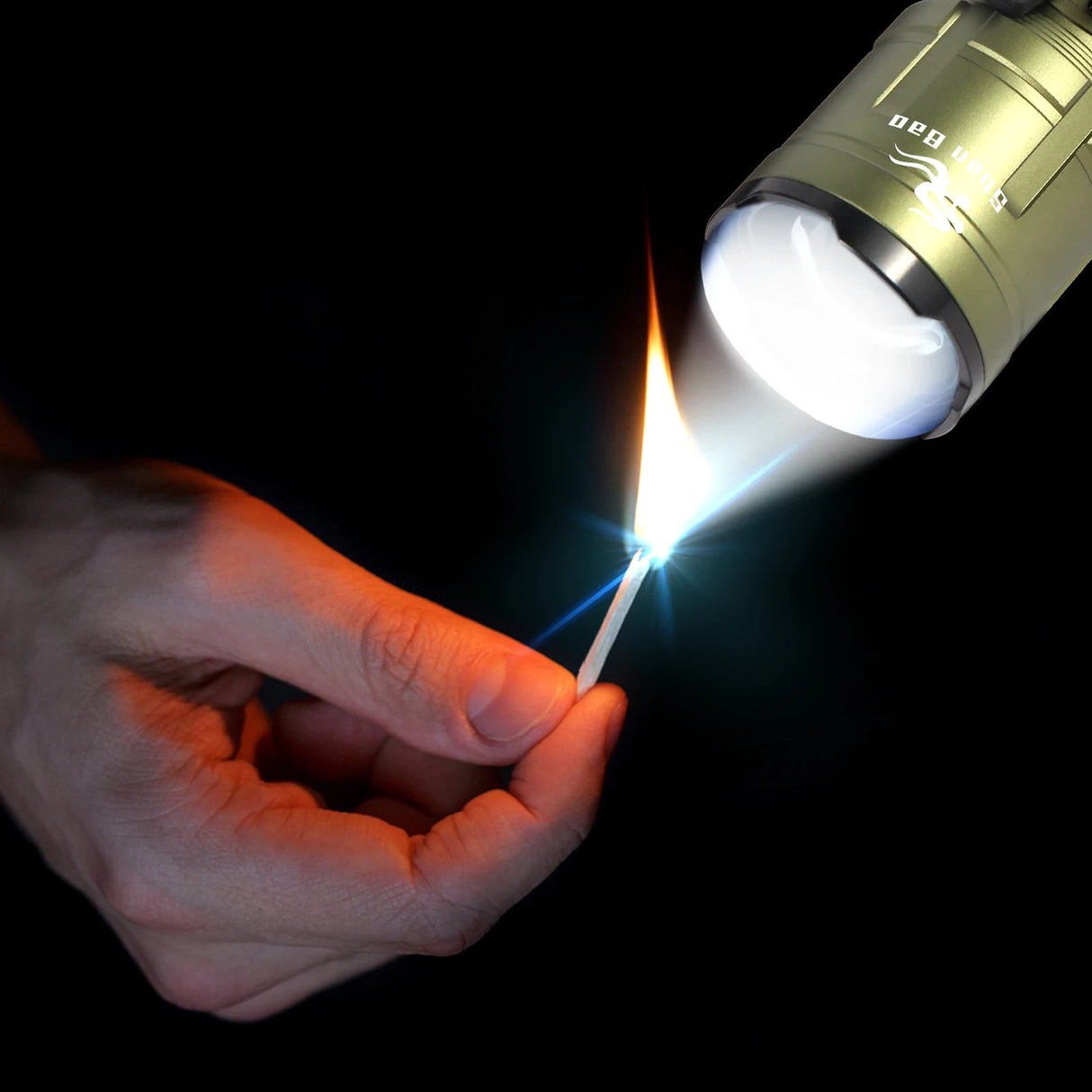 Shan bao Customized 3000LM Waterproof Flashlight With Zoom options