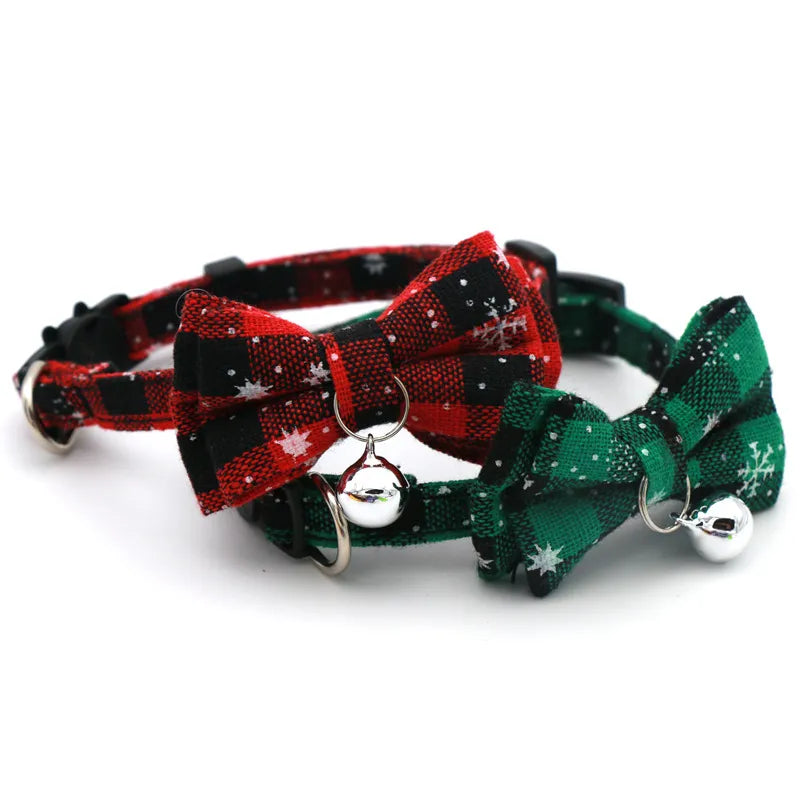 Cat Or Dog Christmas Bow Collar With Adjustable Clasp.