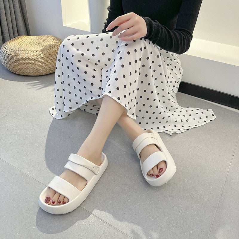 Women's Thick Platform Anti-slip Slippers . Great for Indoor and Outdoor.