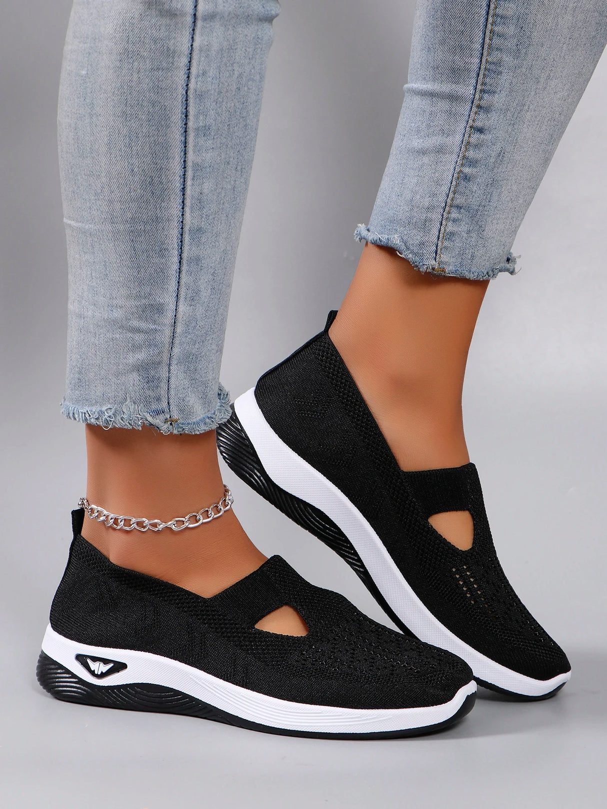 Women's Breathable, Lightweight, Non-slip Casual Shoe