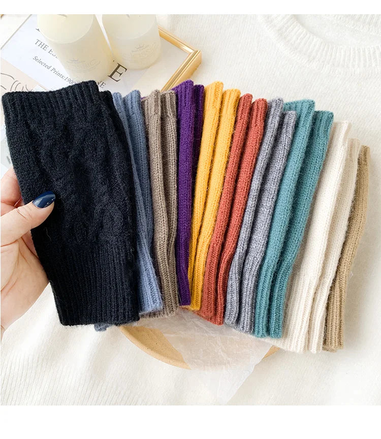 Women Or Men's Half Finger Soft Warm Wool Gloves