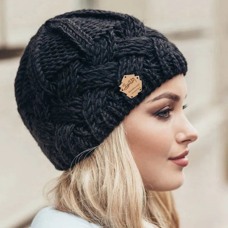 Women Or Men's Autumn/Winter Warm Knitted Hat.