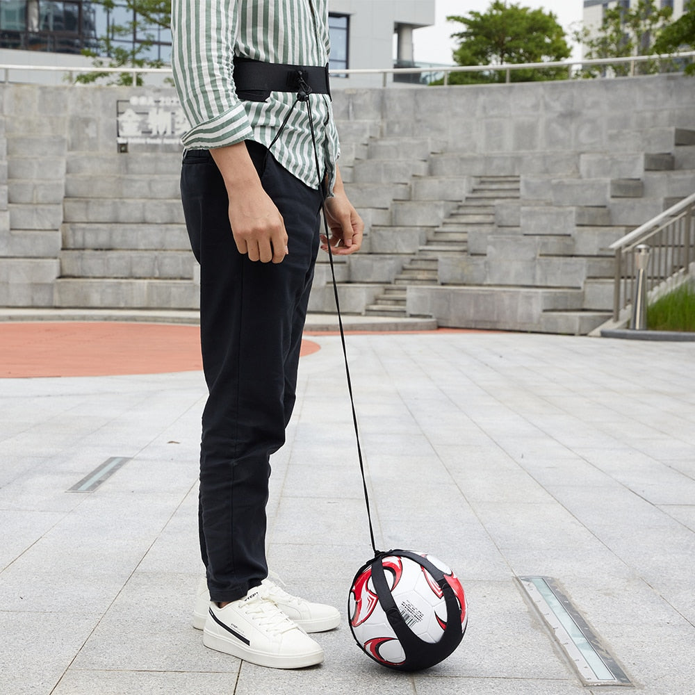 Soccer Ball belt that allows you to juggle or kick solo for training purposes.