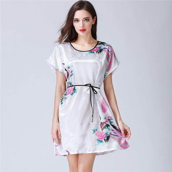 Short satin embroidered Bride and Bridesmaid bathrobe.