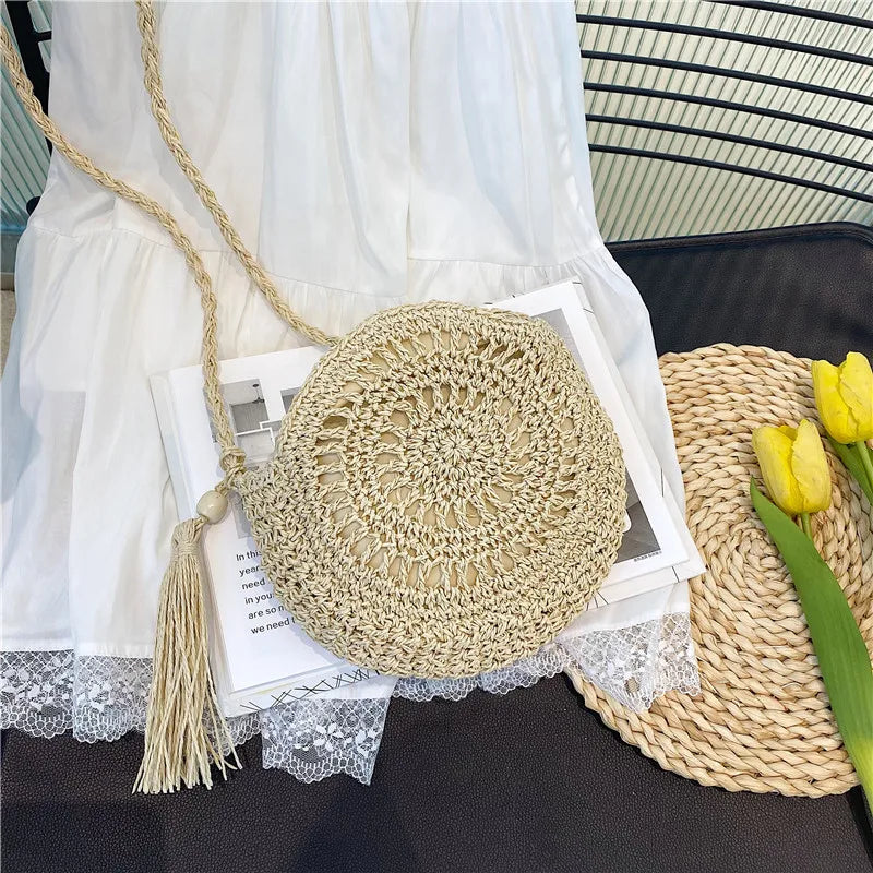 Women's Crossbody Straw Bag With Tassel