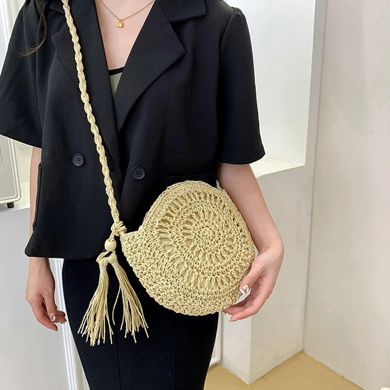 Women's Crossbody Straw Bag With Tassel