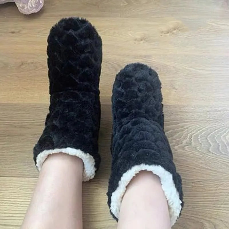 Men And Women's Thick Warm Non-Slip Plush Slippers.