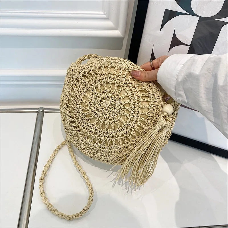 Women's Crossbody Straw Bag With Tassel