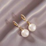 Lady's Elegant Pearl Pendant Earrings