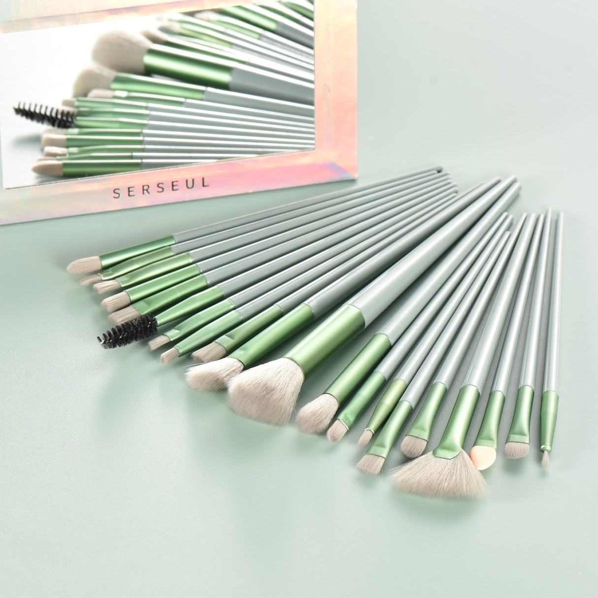 KOSMETYKI  8-20Pcs Cosmetic Powder Brushes.