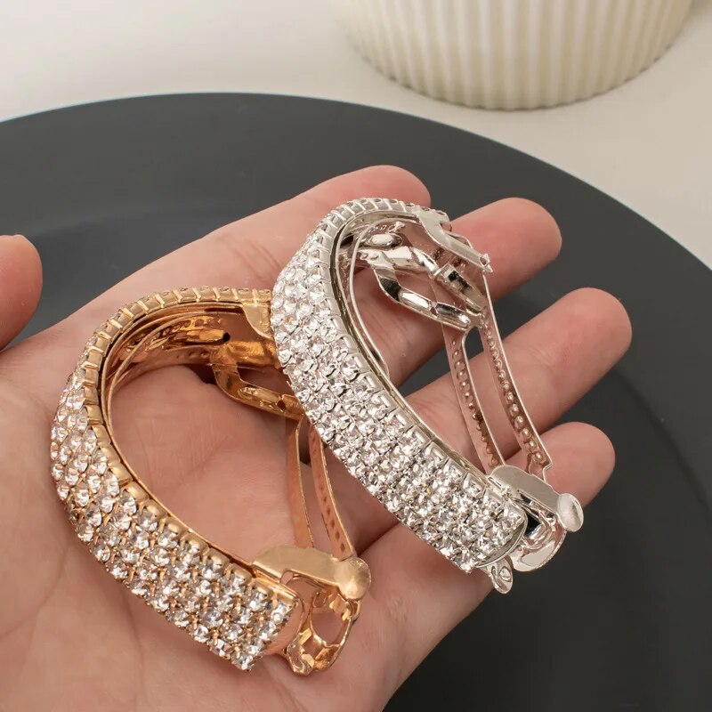 Gold Or Silver Ponytail Hair Clip.    T