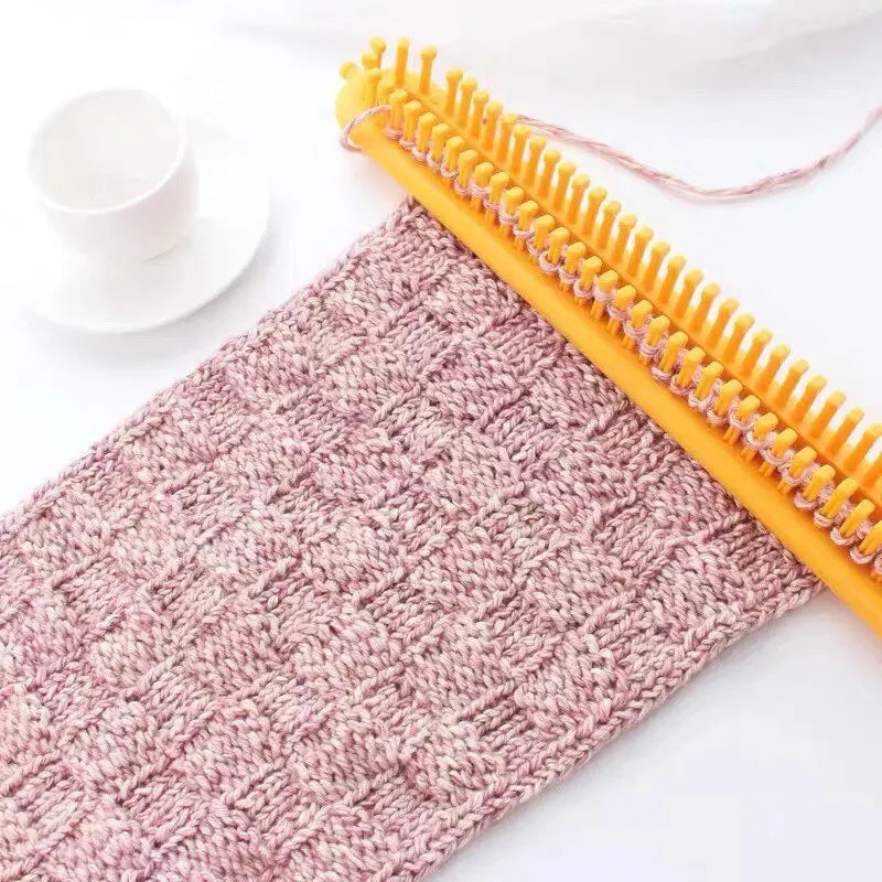 Plastic Knitting/Weaving Loom With Long Handle Crochet Hook.