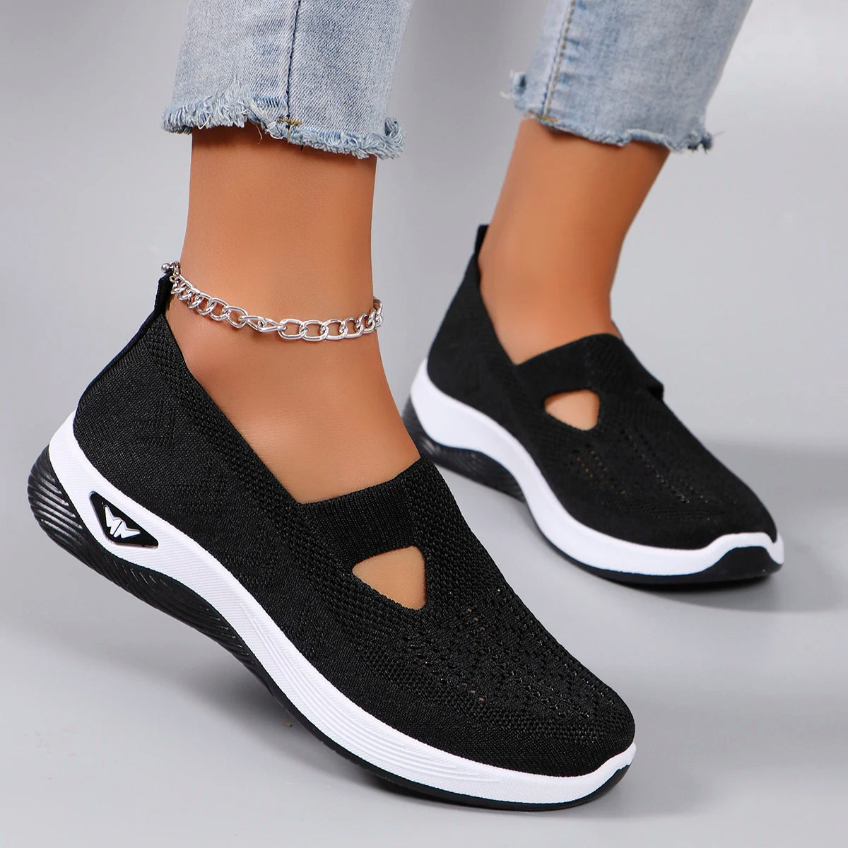 Women's Breathable, Lightweight, Non-slip Casual Shoe