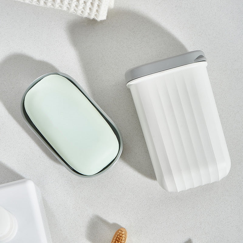 Travel Soap Dish Container With Drain Board and Tight Seal.