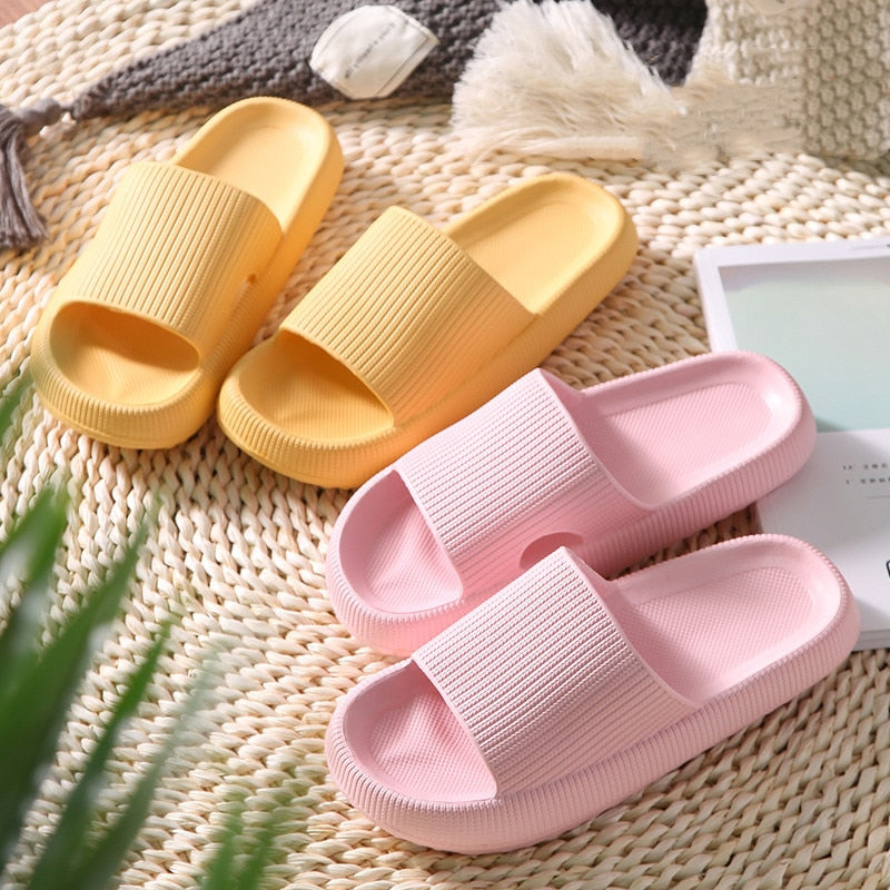 Women's Thick Platform Anti-slip Slippers . Great for Indoor and Outdoor.