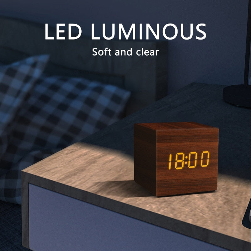 Wooden Alarm Clock USB/AAA Powered